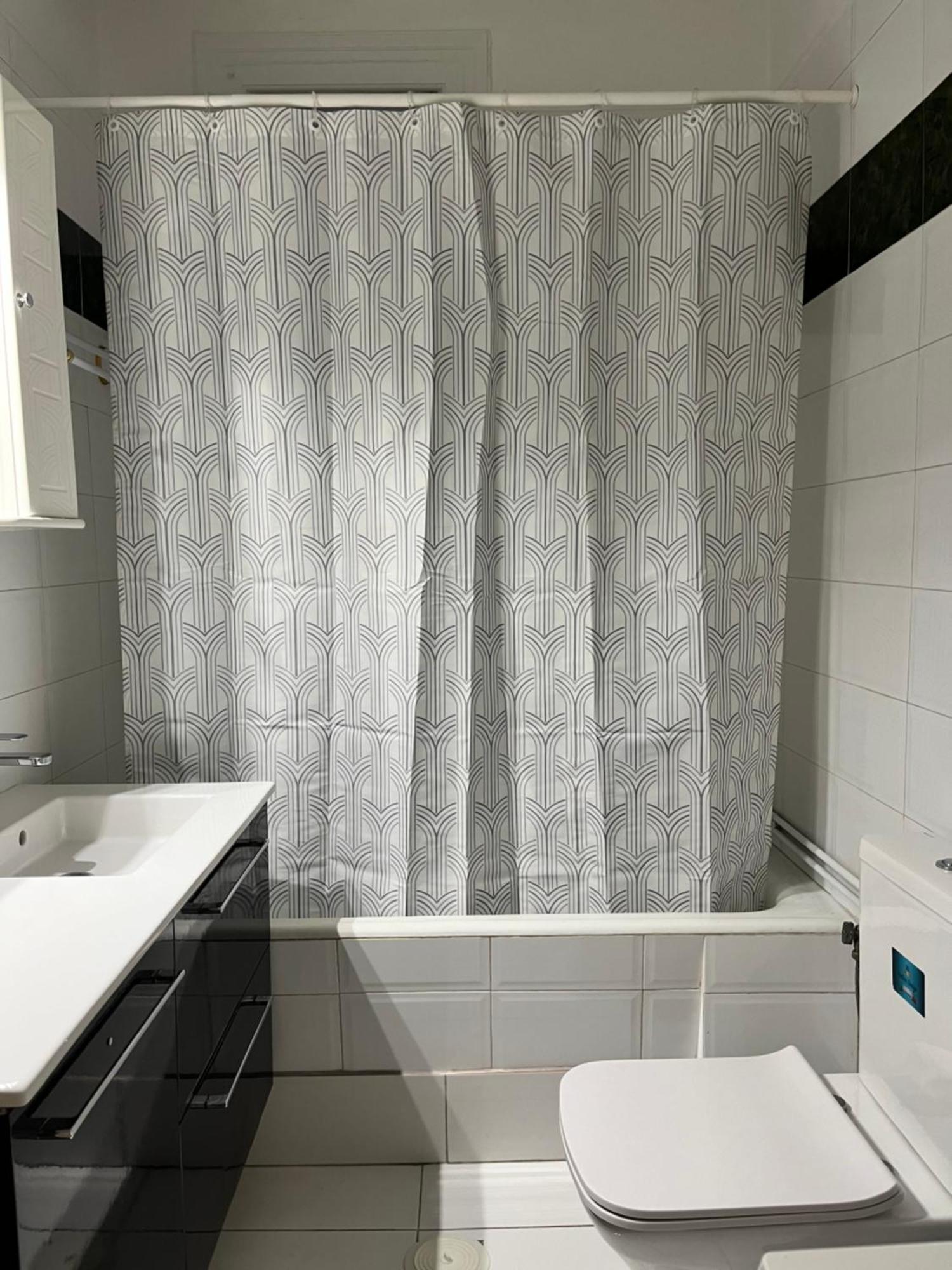 Quiet Apartment With Garden View In Kolonaki أثينا المظهر الخارجي الصورة