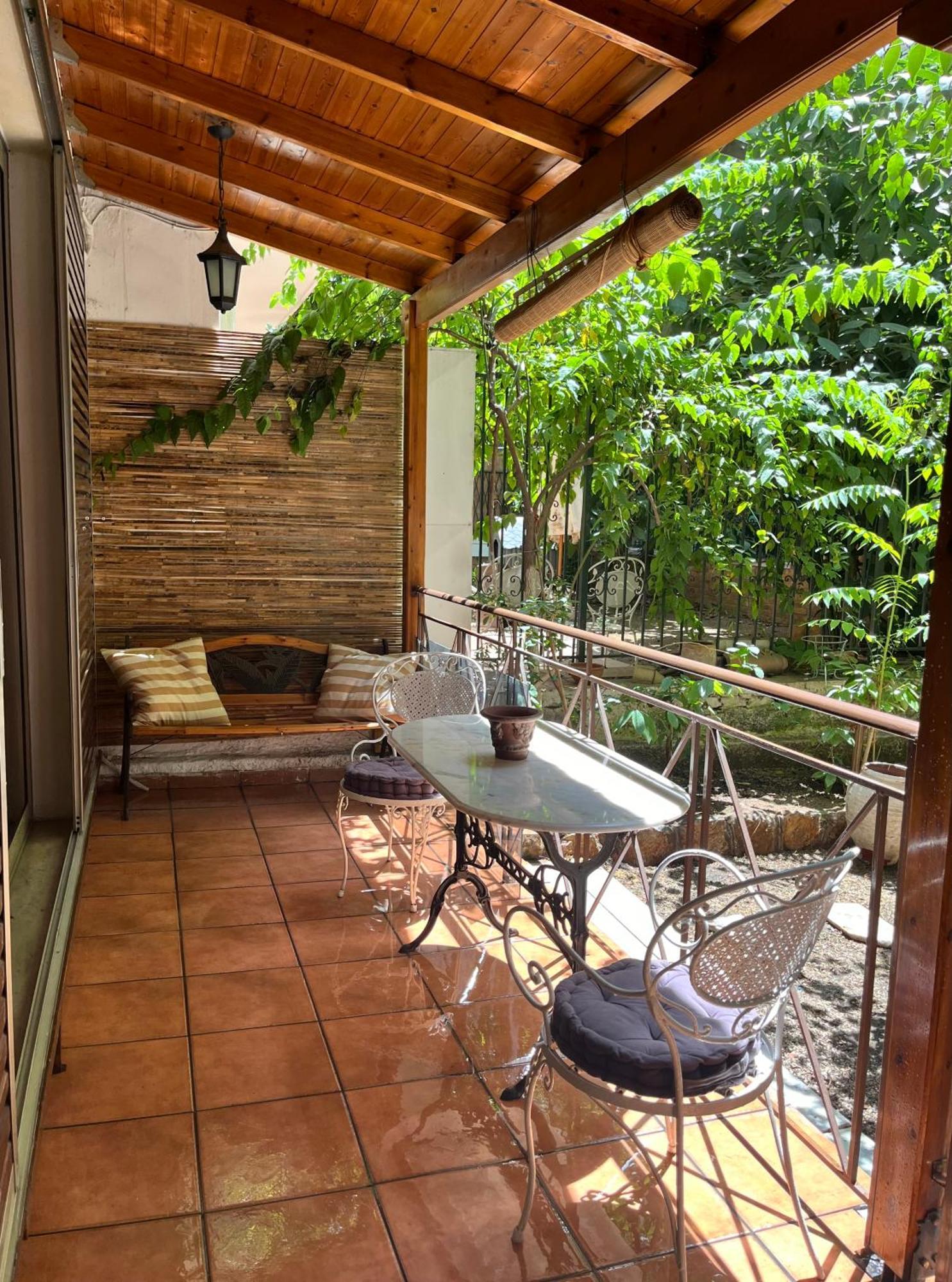 Quiet Apartment With Garden View In Kolonaki أثينا المظهر الخارجي الصورة