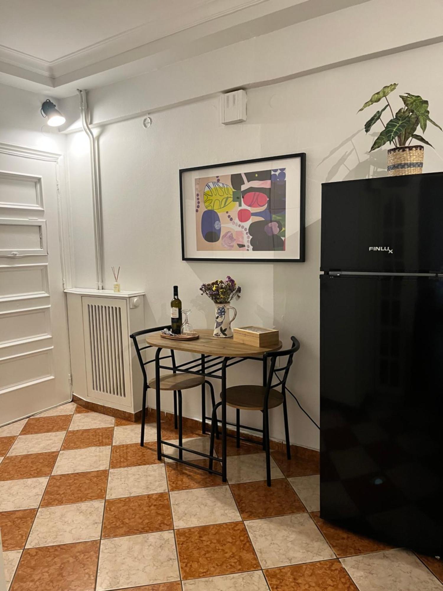Quiet Apartment With Garden View In Kolonaki أثينا المظهر الخارجي الصورة
