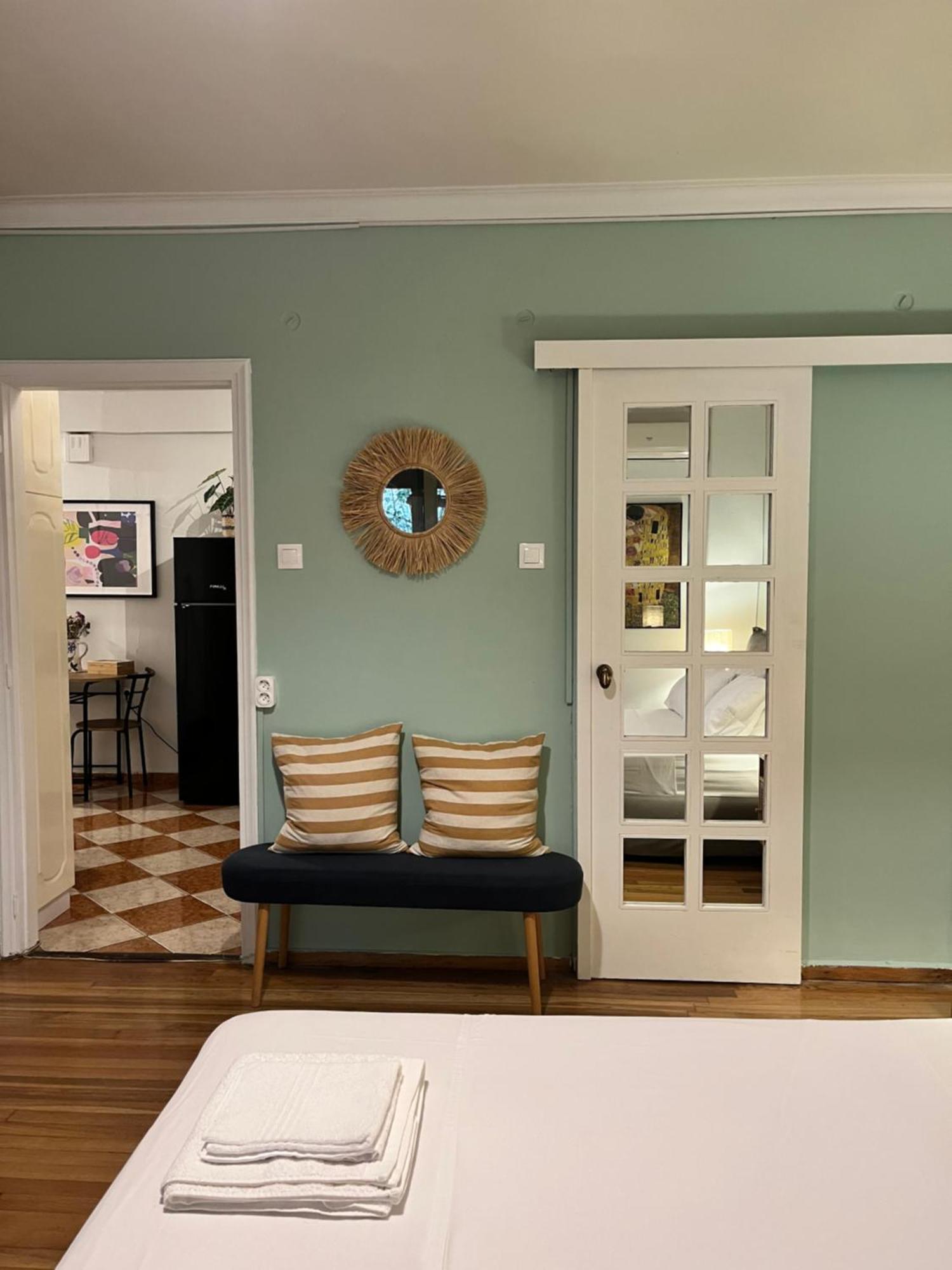 Quiet Apartment With Garden View In Kolonaki أثينا المظهر الخارجي الصورة